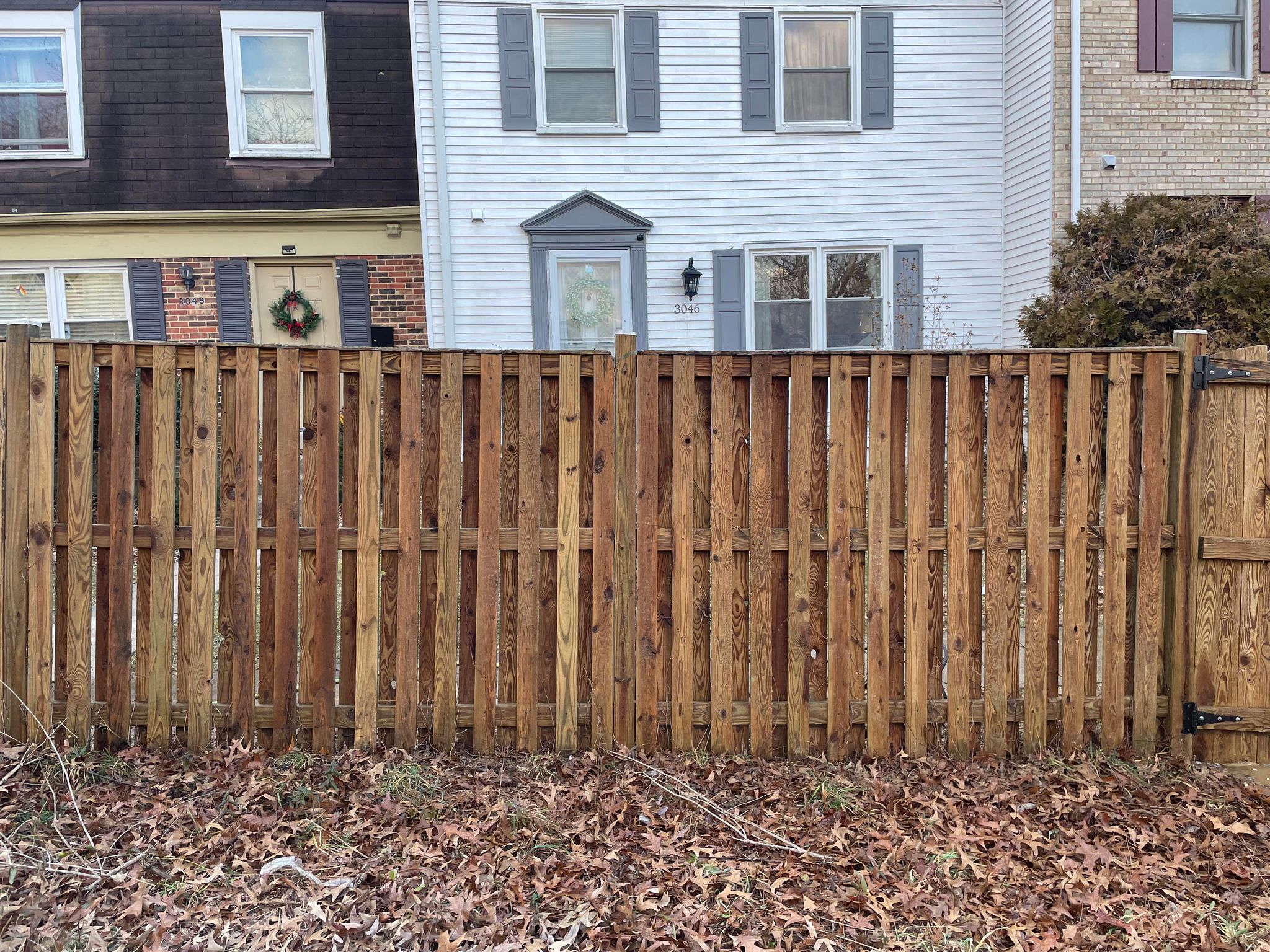 fence cleaning