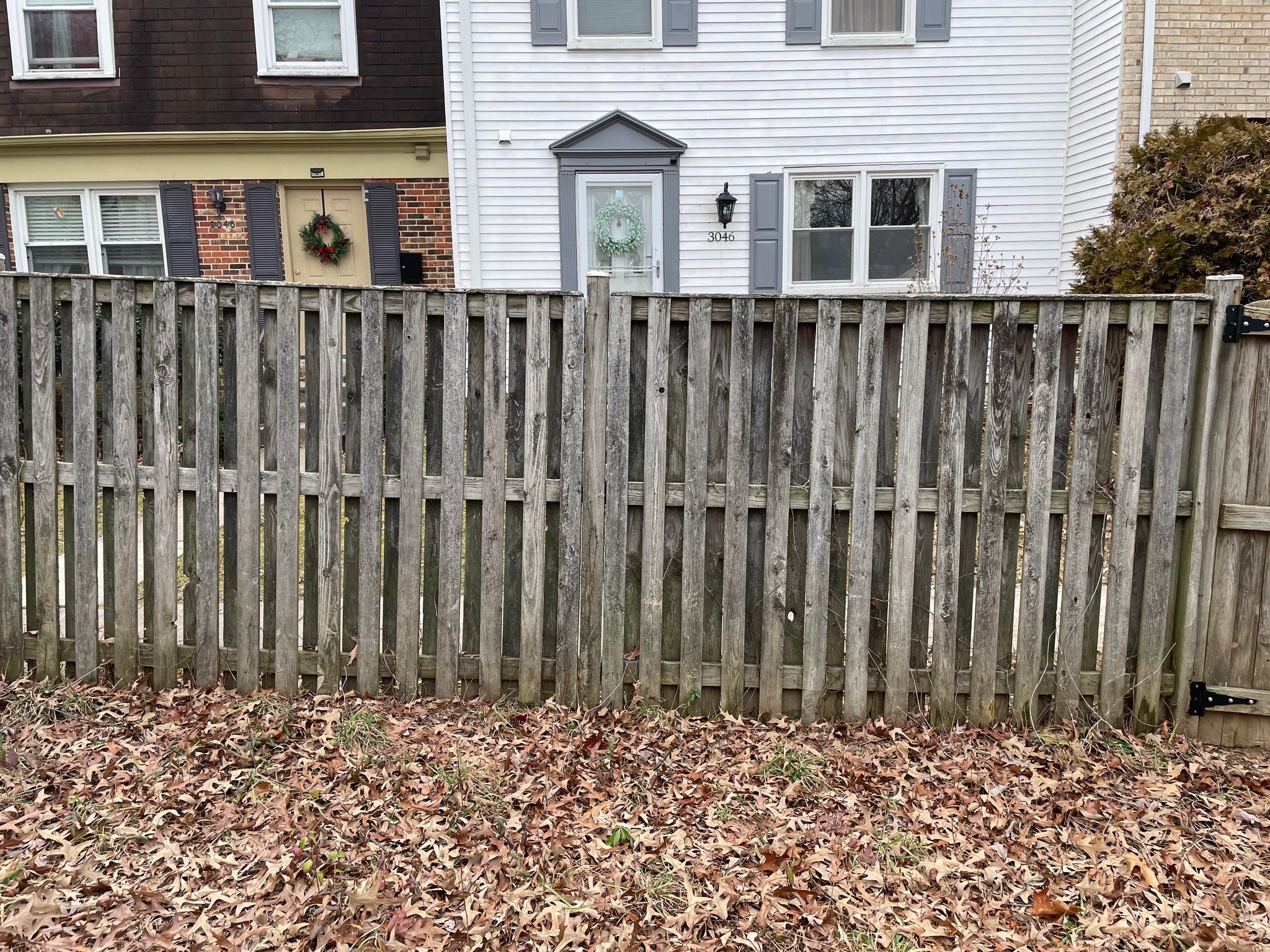 fence cleaning