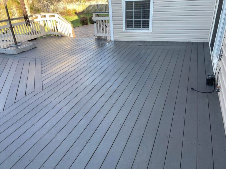 5 Reasons to Schedule Deck Cleaning Before Your Summer Get-Together