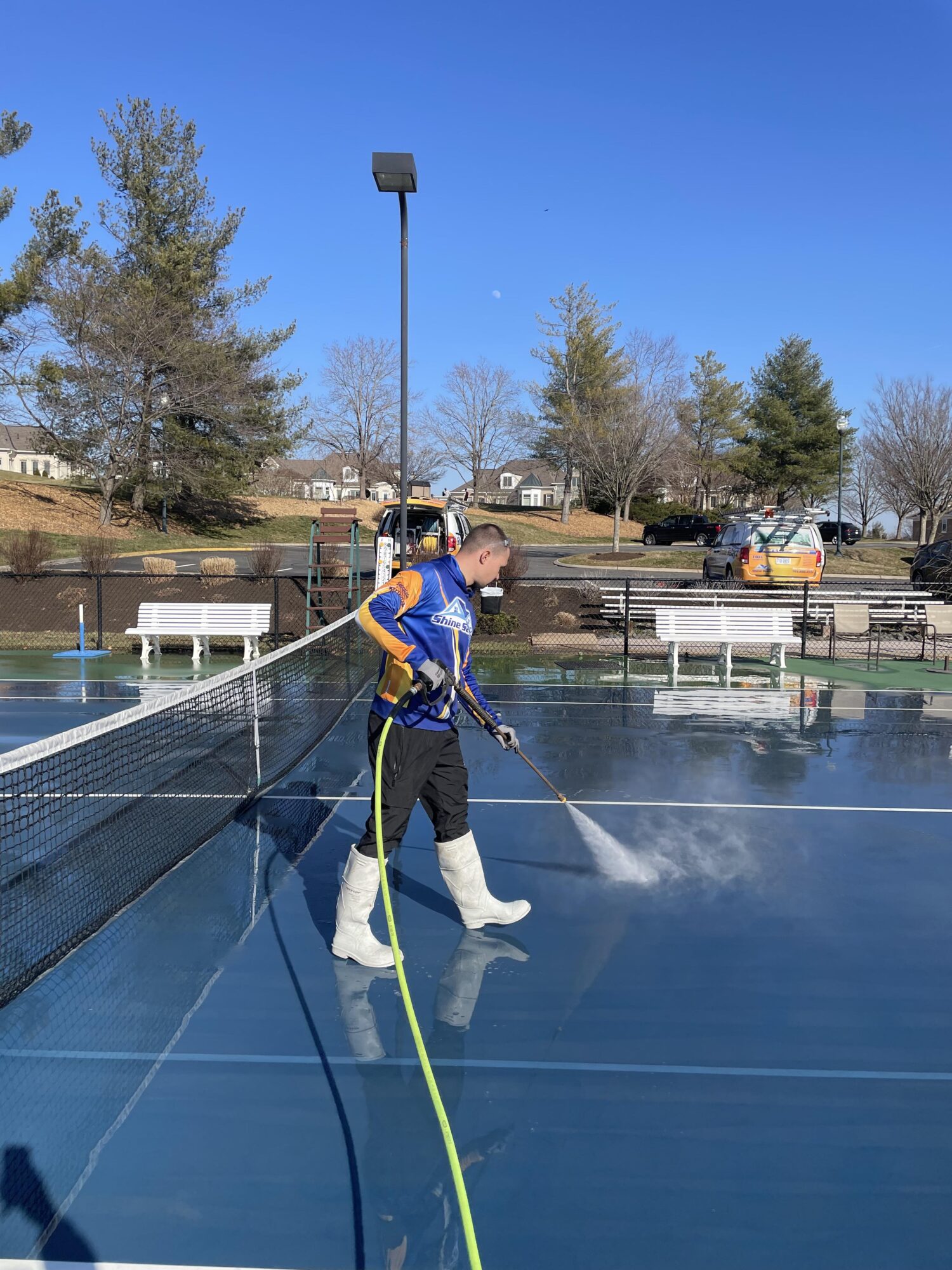 Commercial Roof Cleaning, Soft Washing And Pressure Washing Shine Select - Commercial Services